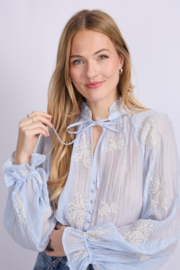 C&S Lyra Blouse Blue Mist