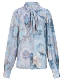 C&S Lace Blouse Dark Jeans Blue