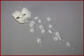 Haarklem groot met bloemetjes-kraaltjes Wit of Ivoor (408)