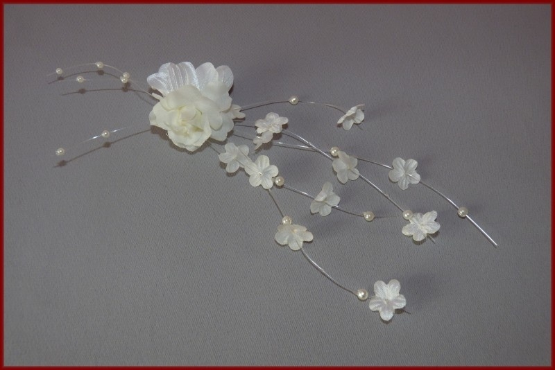 Haarklem met bloemetjes-kraaltjes  (454)