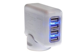 4 Ports USB oplader met 4 Internationale stroom stekkers