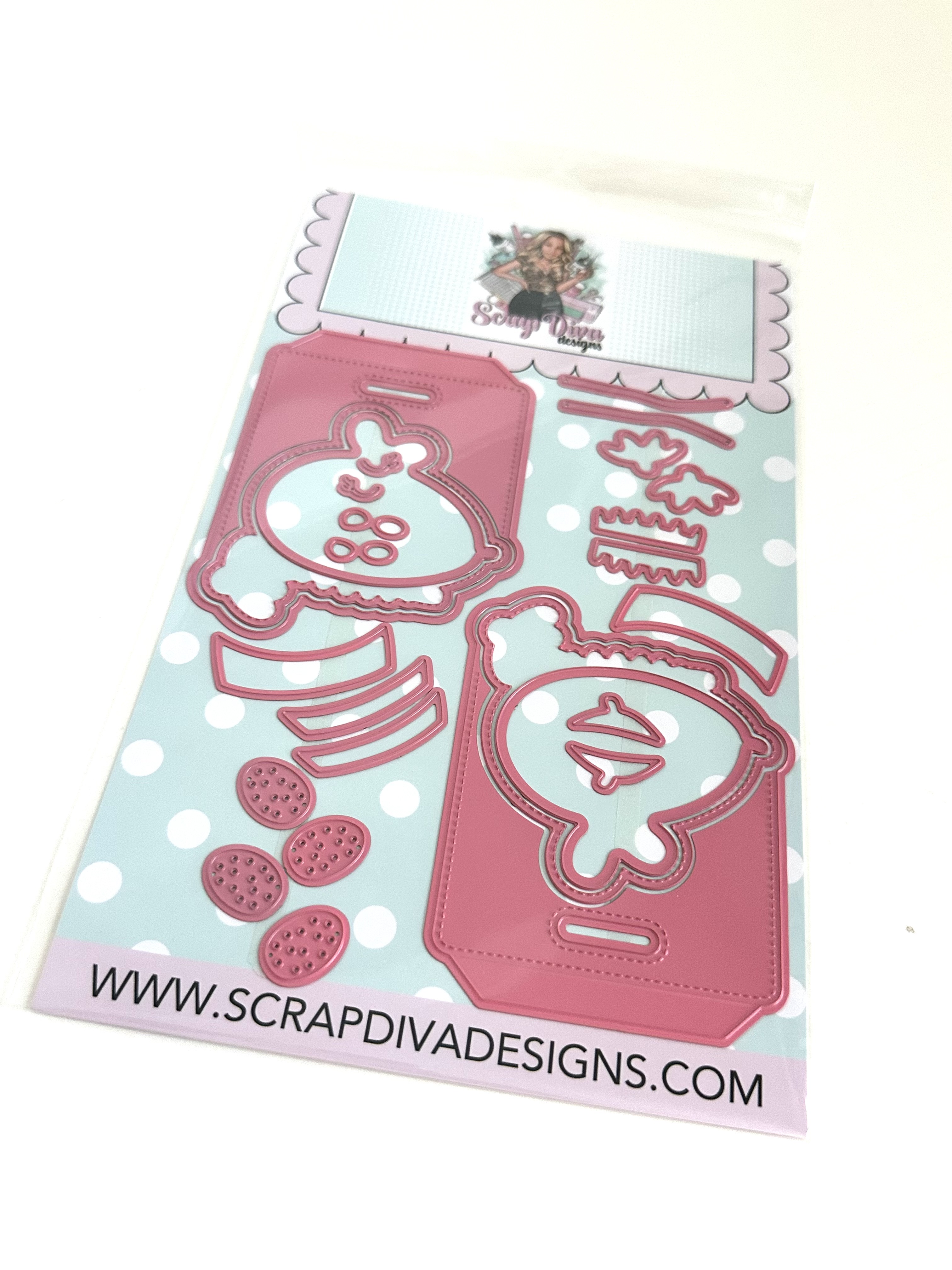 Scrapdiva Bee Bag topper