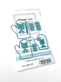 Scrapdiva  Oven Mitts Set 