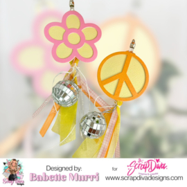 Scrapdiva Retro Shaker Keychain  