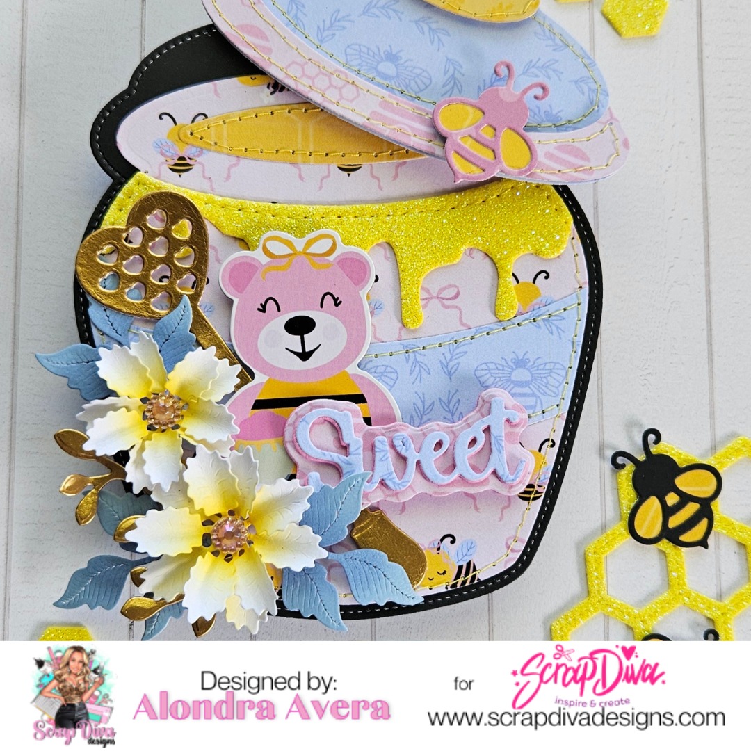 Scrapdiva Honey Pot Mini Album