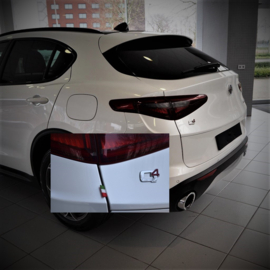 ALFA ROMEO GIFTSET  Sleutelhanger zwart + vlaglabel tricolore