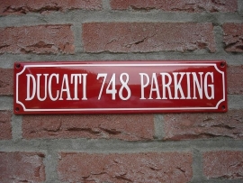 DUCATI 748 PARKING