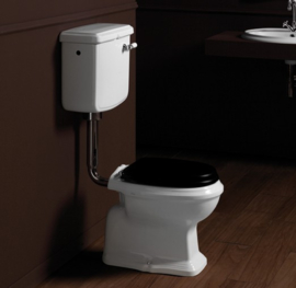 KSTA0004 Klassieke toilet met laaghangend reservoir, muuruitlaat PK