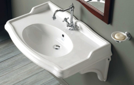 AR812  Klassiek toilet met laaghangend reservoir, vloeruitlaat AO