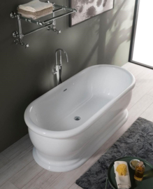 Kunststof vrijstaande baden zonder poten.