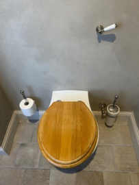 Klassieke eiken zitting voor Kenny & Mason toiletten met verchroomde scharnieren