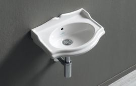 AR812  Klassiek toilet met laaghangend reservoir, vloeruitlaat AO