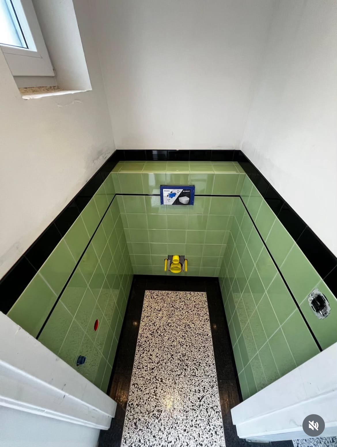 Klassiek Engels wandtoilet / klassiek hangtoilet KSTH001 ( B.1.0 )