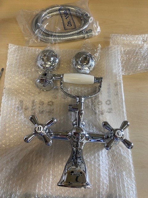 Hotbath Amice A030 badmengkraan klassiek met handdouche chroom
