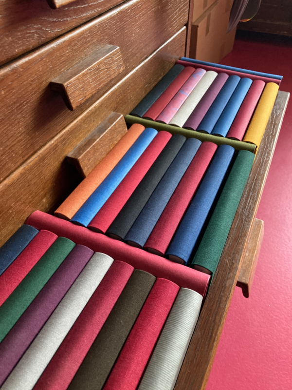 Notitieboek linnen | diverse kleuren