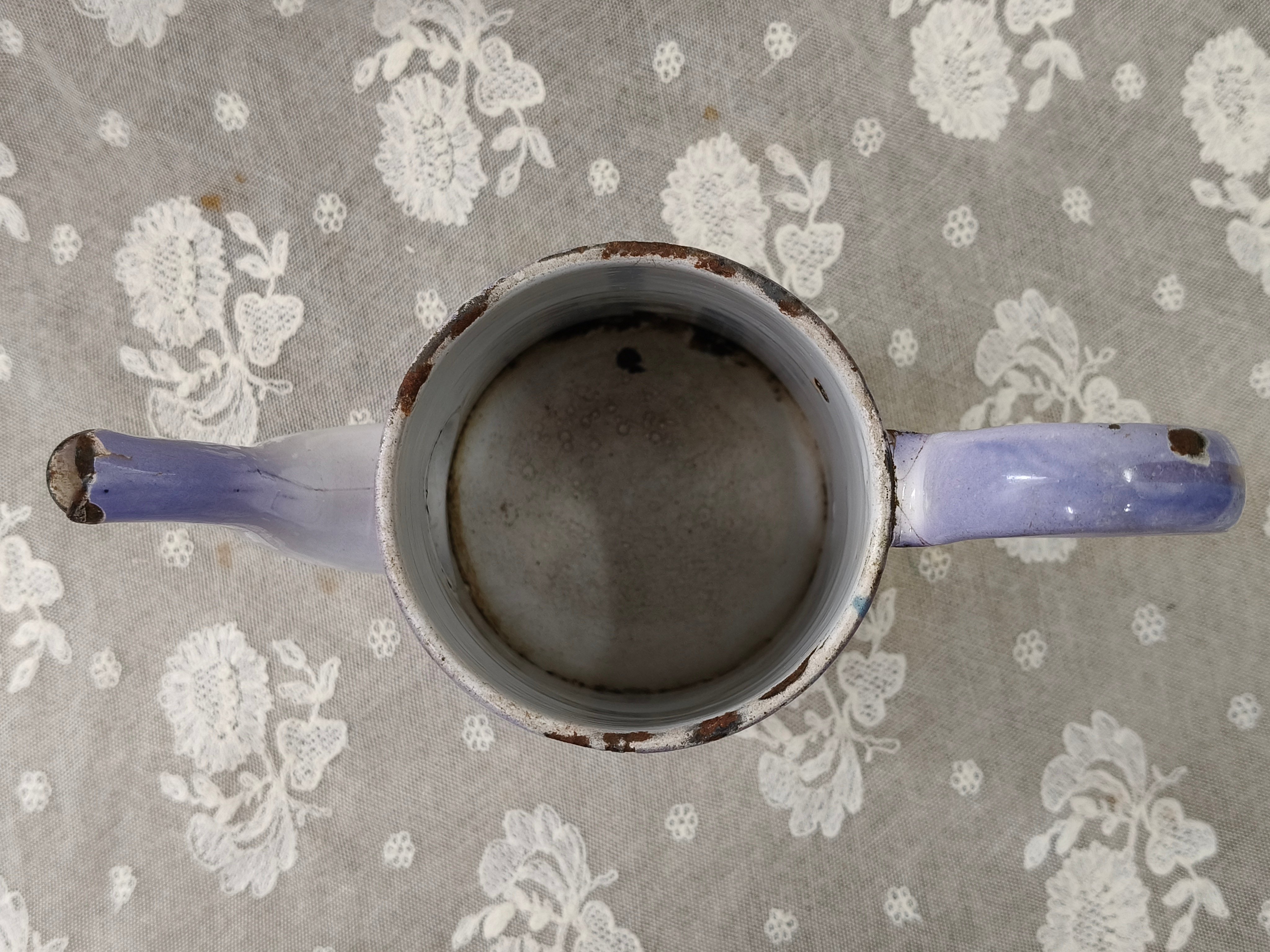 Oud emaille paars koffiepotje