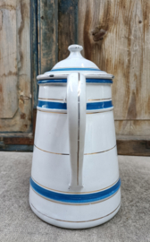 Oud Frans emaille koffiepot, blauwe banden