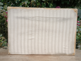 Oude Franse kist met embroidery VERKOCHT