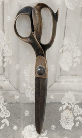 Oude schaar met koper VERKOCHT