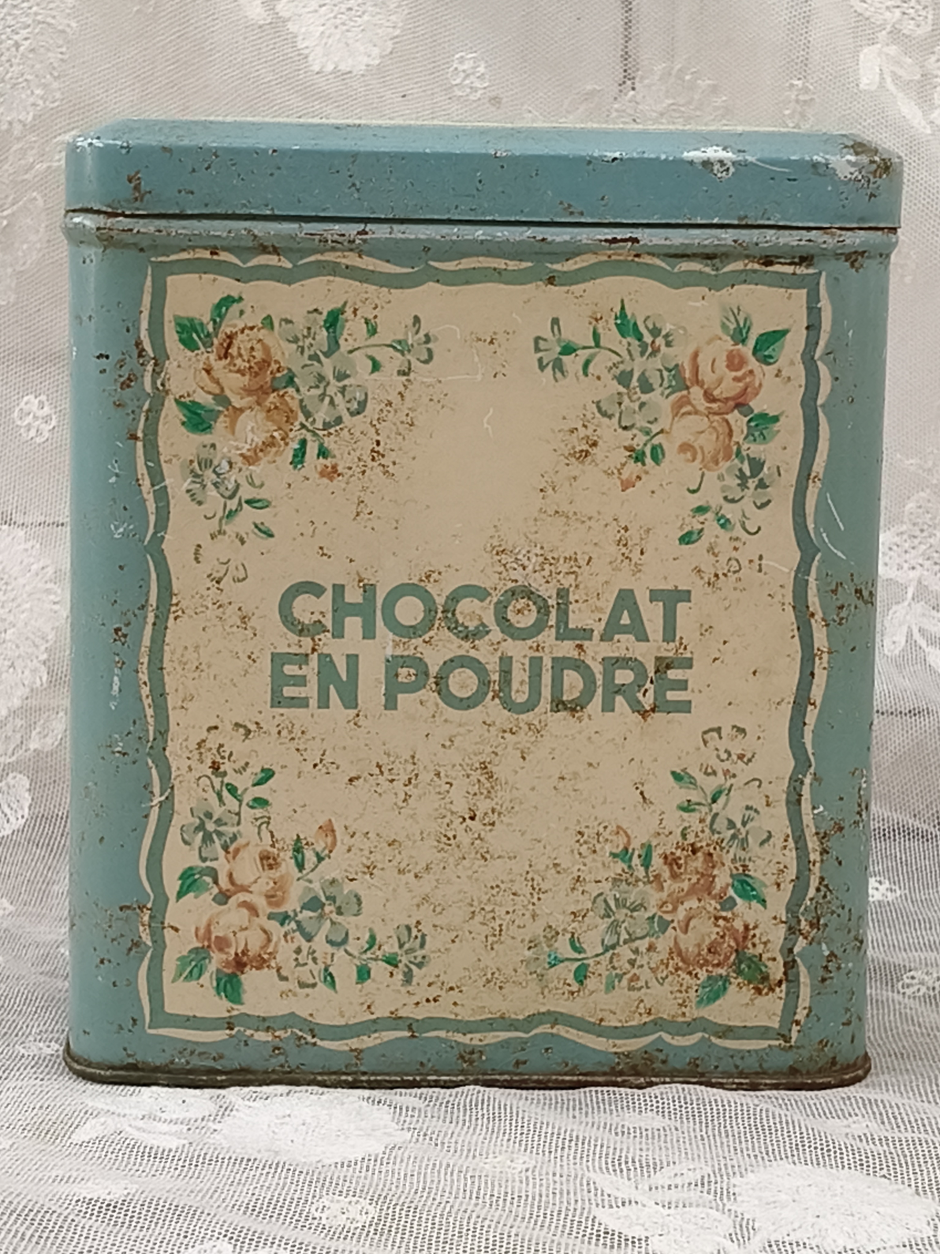 Oud blikje Chocolat en Poudre