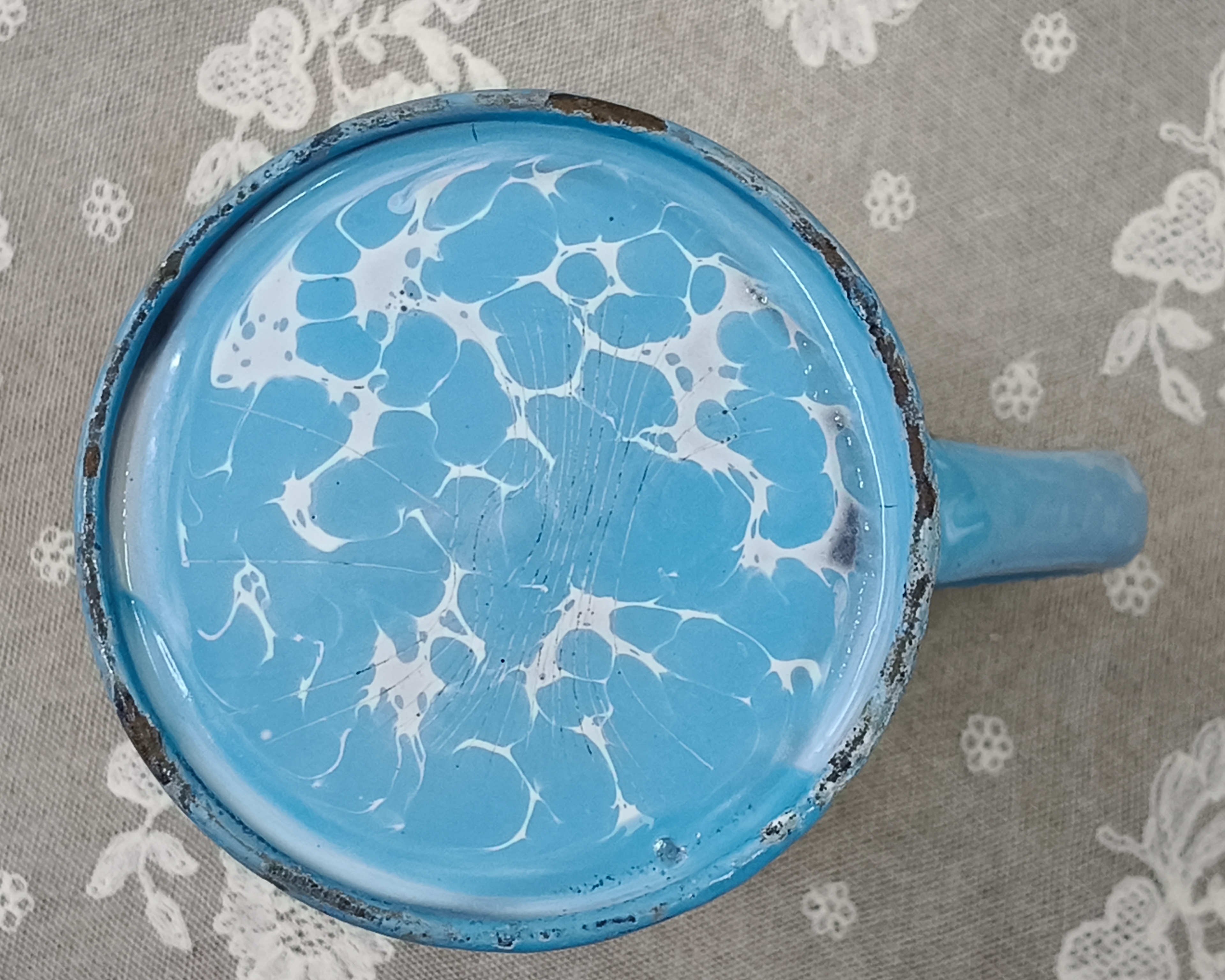 Oud mini melkbusje