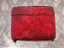 Oud rood velours handschoenen kistje