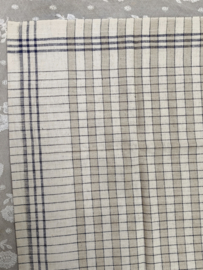 Oude geblokte theedoek, donkerblauw streep