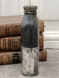 Oude drank-, zakflacon/ heupfles