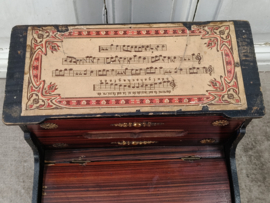 Oude kinder piano