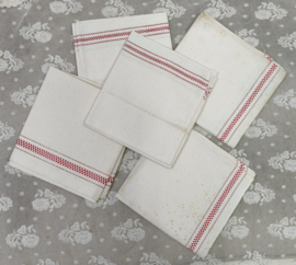 Oude theedoek geblokt randje