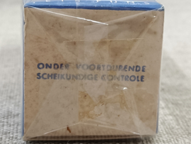 Oud doosje bitterkoekjes pudding