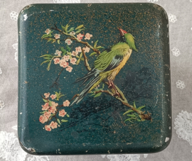 Oud blik vogel decor