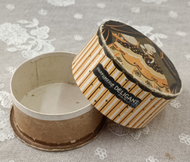 Oud poederdoosje