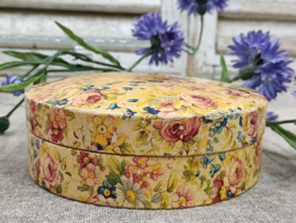 Oud gebloemd doosje VERKOCHT
