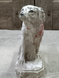 Oud beeldje hond