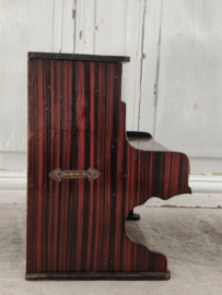 Oude kinder piano