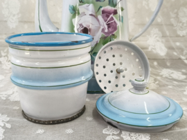 Oude Japy koffiepot met filter, paarse rozen