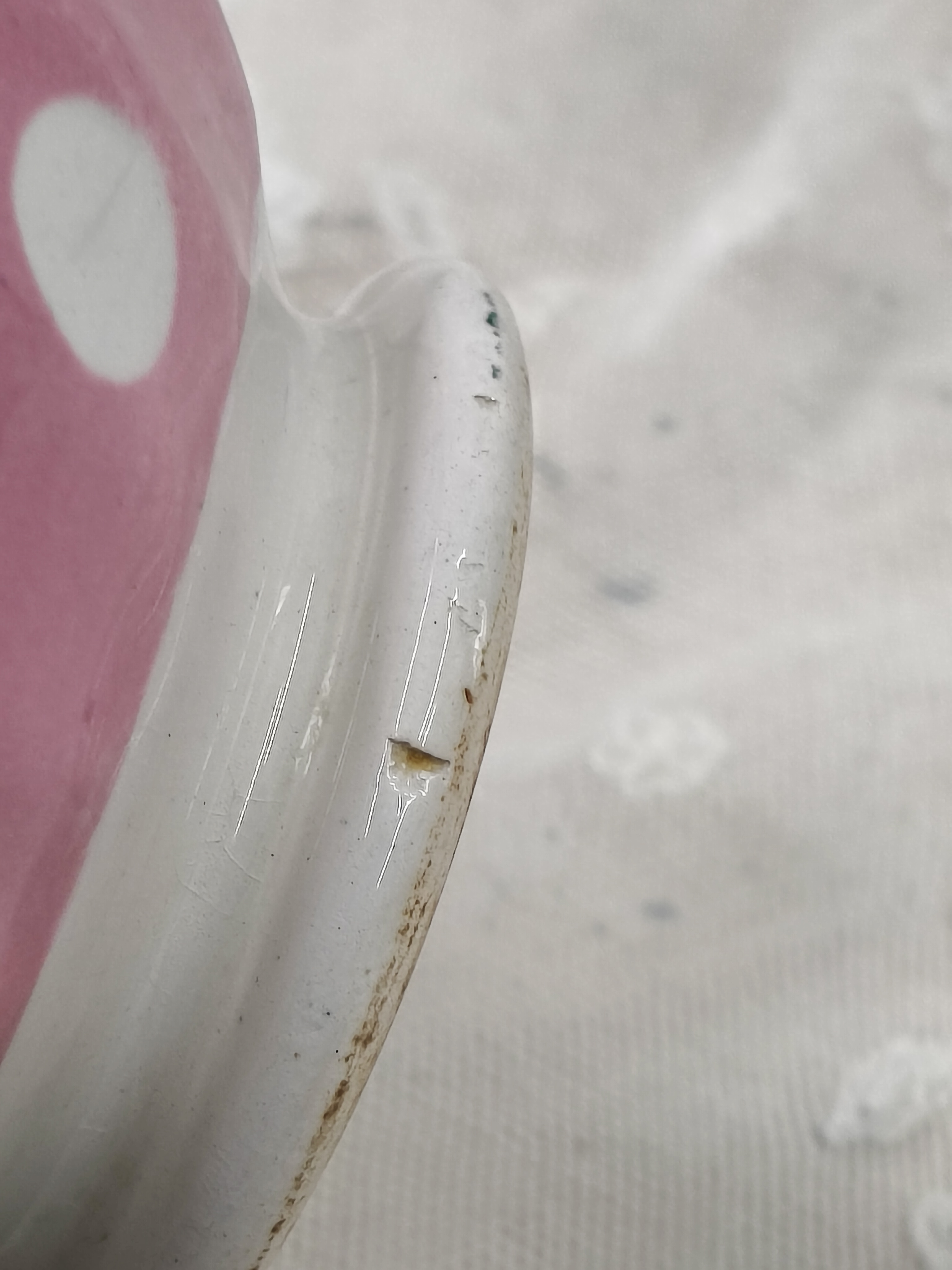 Oude Franse roze kom