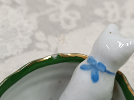 Oud peper en zout bakje