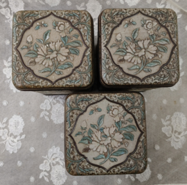 Set van 3 gebloemde blikken VERKOCHT