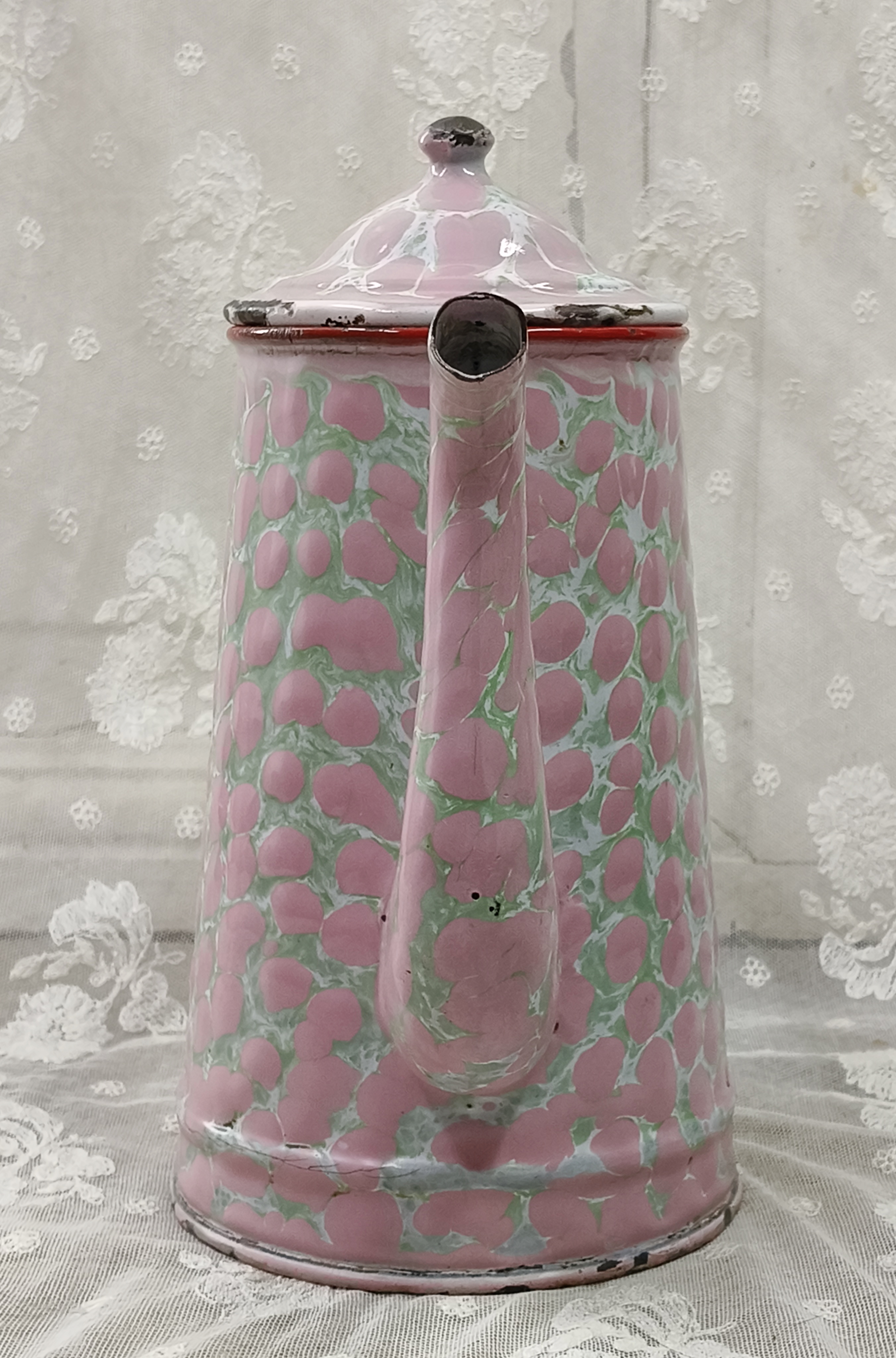 Oud emaille koffiepot, roze met groen