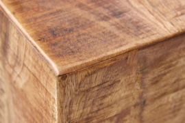 Massieve bijzettafel FACTORY 40cm gevlamd mangohout op wielen