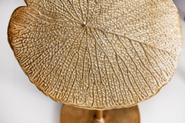 Handgemaakte bijzettafel 40 cm goud in een filigraan bladdesign