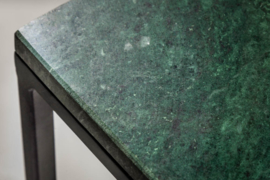 Elegante Industrieel salontafel  50cm groen met een gepolijst marmeren blad