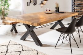 Massieve eettafel THOR 240 cm naturel gerecycled grenen industrieel design X-frame