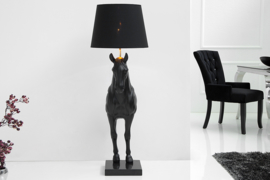 Extravagante vloerlamp BLACK HORSE 130 cm zwart paardenfiguur