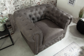 Chesterfield fauteuil 105 cm vintage grijs taupe met knoopsluiting en veerkern