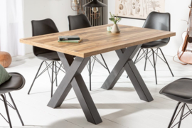 Industriële eettafel 140 cm eiken look met zwarte X-poten