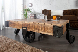 Massiev mangohout design salontafel RAILWAY 120cm met 4 wielen