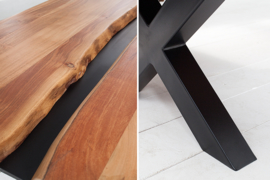 Massief houten salontafel AMAZONAS 120 cm acacia metaal zwarte boomrand